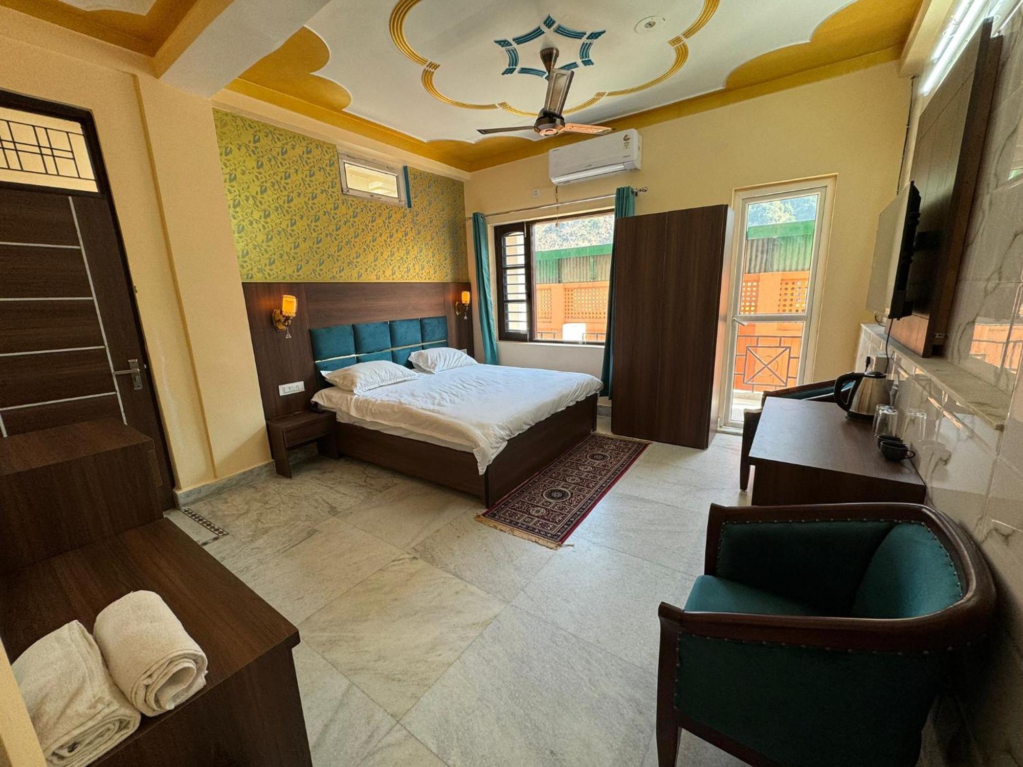 Himalaya Stay Rishikesh Exterior photo